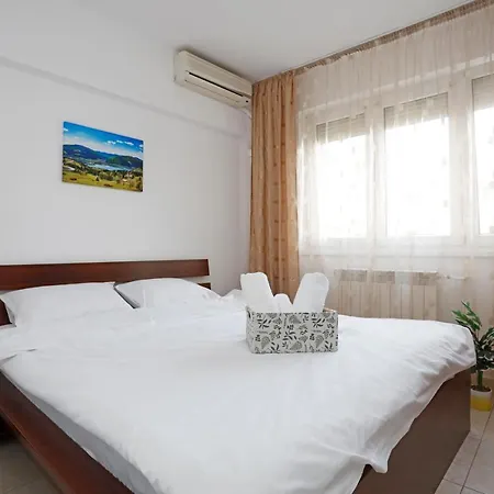 Apartment Calea Victoriei Peaceful Oasis *